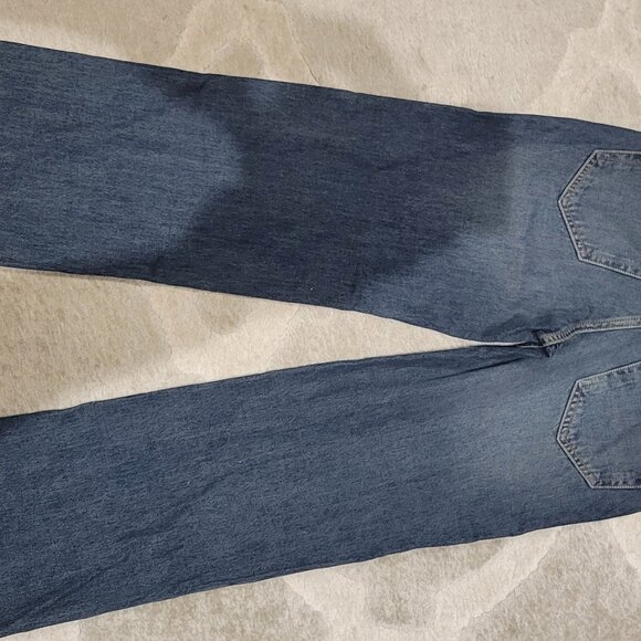 Low-Rise Dark Wash Baggy Jeans - Picture 2 of 3